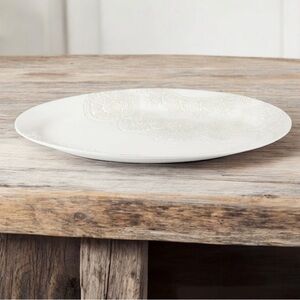 NEW The Pioneer Woman Vintage Lace 20-inch Stoneware Oval Serving Tray Platter
